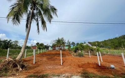 Bán đất tặng nhà hẻm Mai Thị Lựu