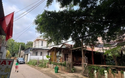 ĐẤT HẺM 98 Y WANG NGAY SÁT VÁCH ĐẠI HỌC TÂY NGUYÊN